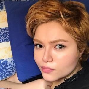 Meet your Posher, Zahra